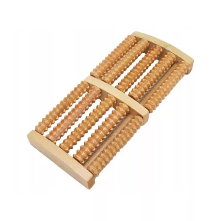 Tradičný drevený masážny prístroj na chodidlá