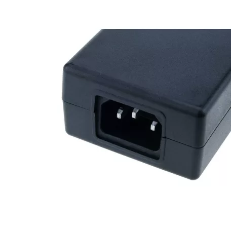 Univerzálna nabíjačka na notebook