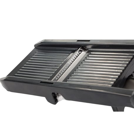 Strúhadlo na ovocie a zeleninu čierne