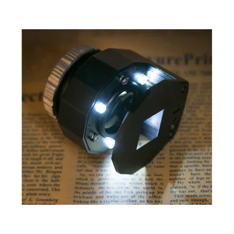 Klenotnícky 30x mikroskop s 3 LED diódami a UV svetlom v praktickom úložnom priestore