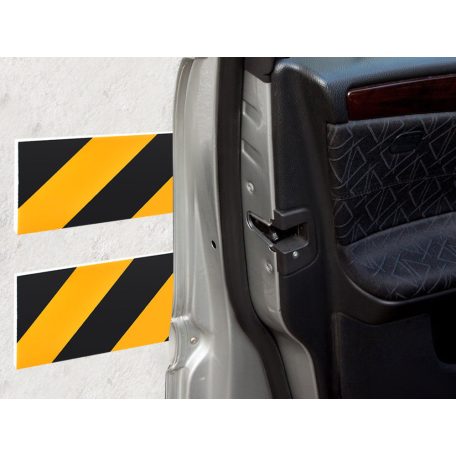 Ochrana dverí vozidla na stenu garáže