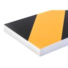 Ochrana dverí vozidla na stenu garáže