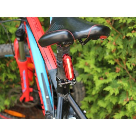 Dobíjacie zadné svetlo na bicykel COB LED