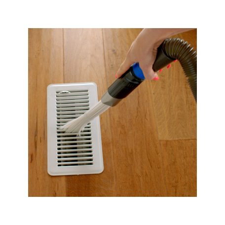 Čistiaca hlavica nastaviteľná na vysávač, ktorý sa zmestí do najmenších priestorov