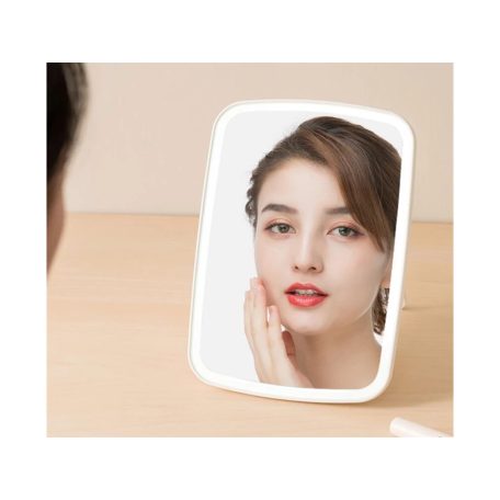 LED kozmetické zrkadlo na líčenie