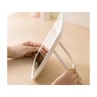 LED kozmetické zrkadlo na líčenie