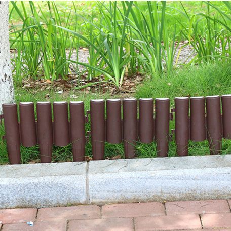 Sada 5-tich plastových zahrandich obrubníkov vo tvare plota v hnedej farbe