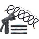 15 metrová postrekovacia hadica s hlavicou postrekovača v čiernej farbe