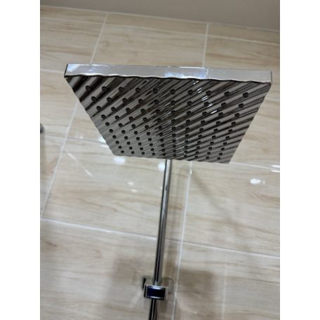 Hranatý medený sprchový set s batériou - farba chróm