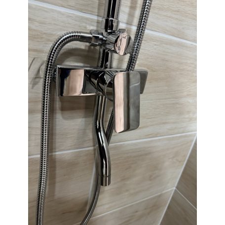 Hranatý medený sprchový set s batériou - farba chróm