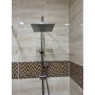 Hranatý medený sprchový set s batériou - farba chróm