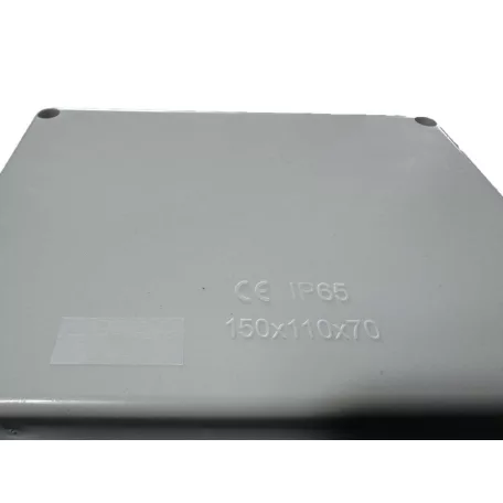 Povrchová montážna krabica 150x110x70