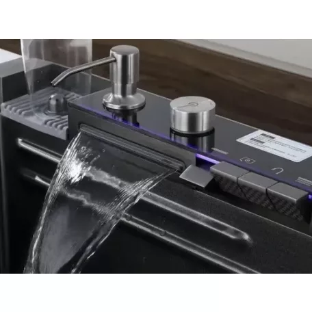 Elegantný multifunkčný kuchynský drez Detroit z nehrdzavejúcej ocele s dvojitým kohútikom, umývačkou pohárou, LED displejom a doskou na krájanie - 68 cm x 45 cm