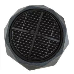   Exterierový moderný gril a ohnisko v tvare diamantu s mriežkovou strechou