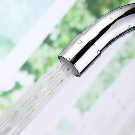 LED displejová batéria s okamžitým ohrievačom vody so sprchovou hlavicou v bielej farbe - 3000W